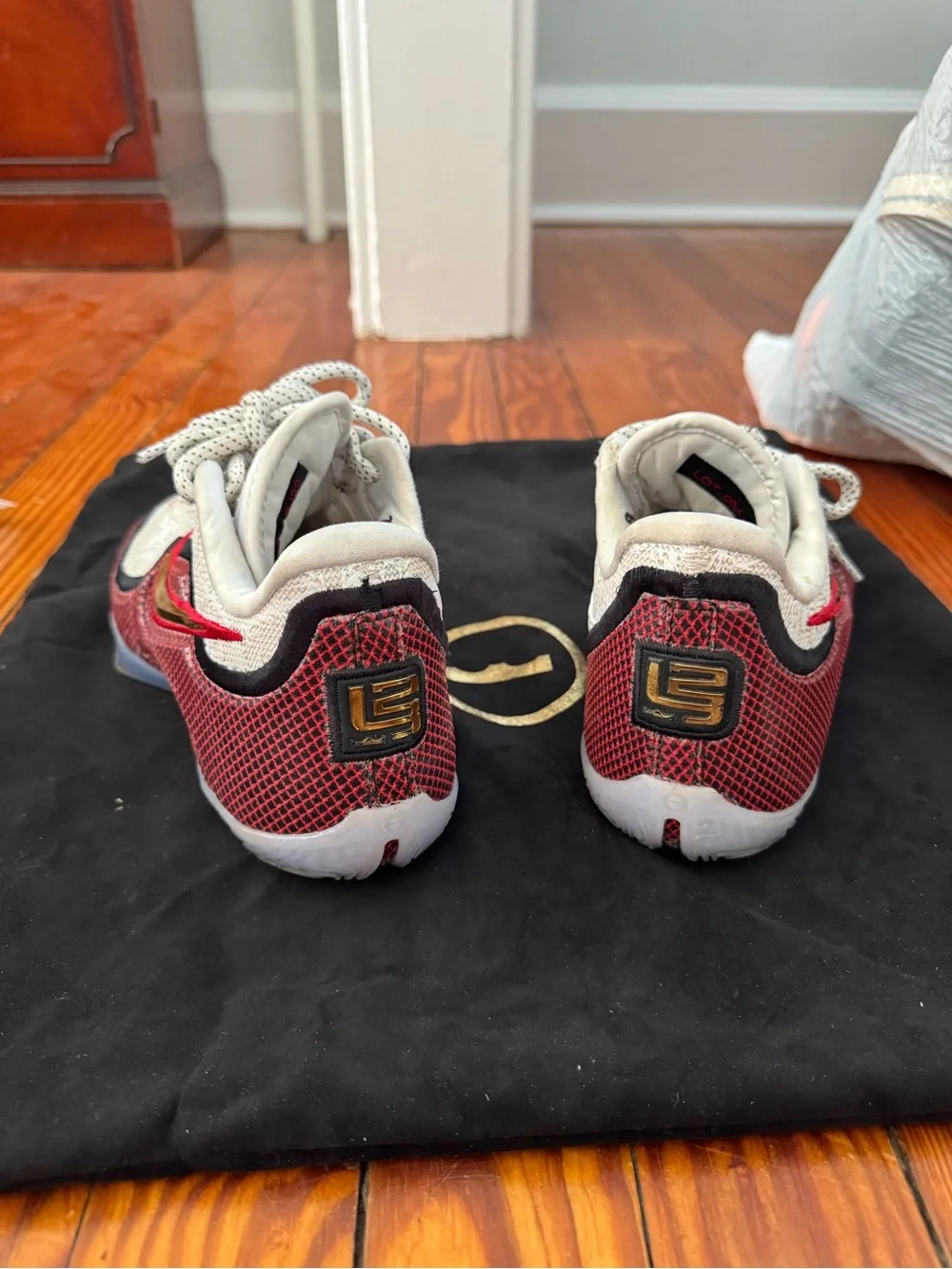 Nike LeBron Low-Top Sneakers in Cream, Red & Black